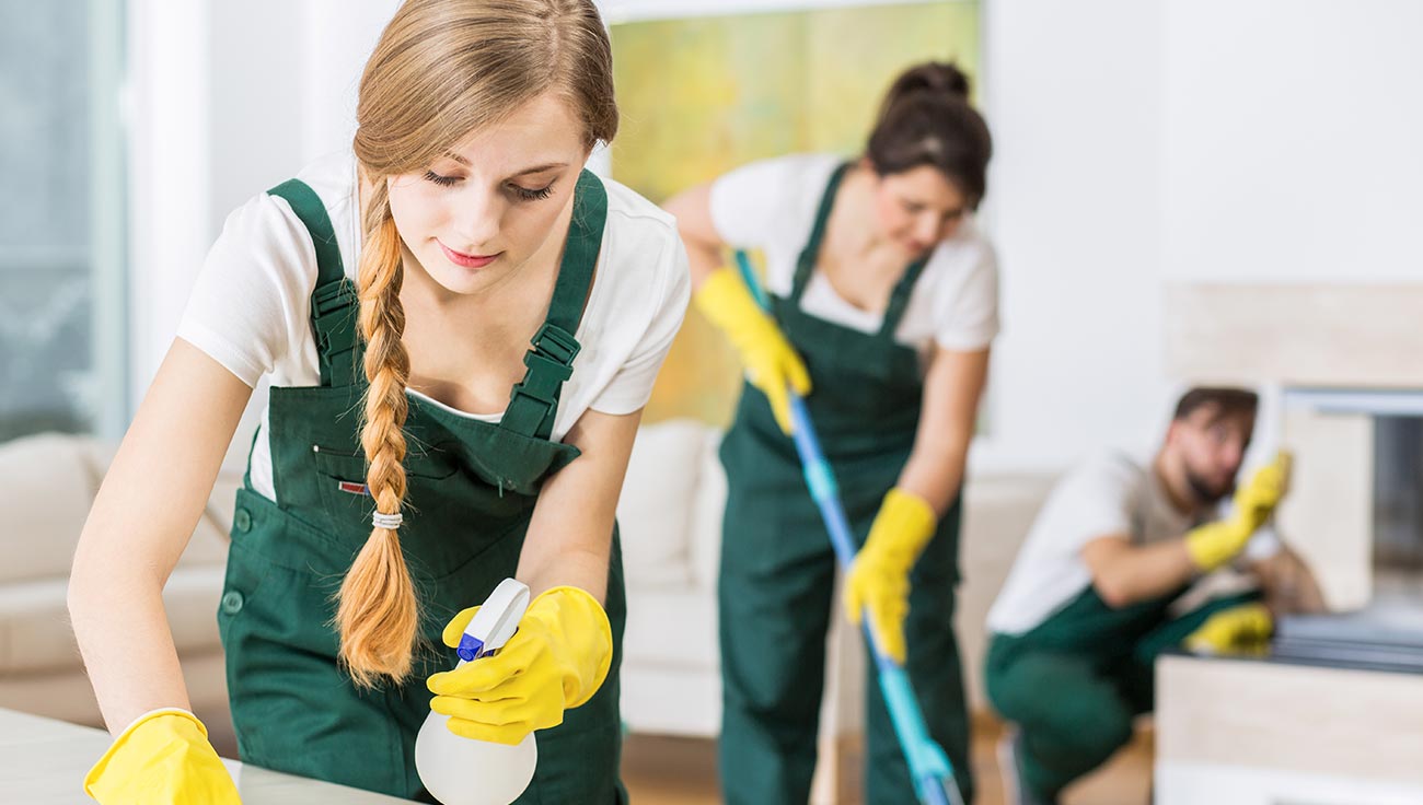 Hausglanz Bretten – Professionelle Gebäudereinigung für saubere Büros und Treppenhäuser